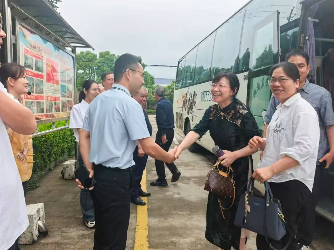 湘益茶香續(xù)薪火，校企共繪茯茶新篇——湖南農大師生走進益陽茶廠開展實踐研學