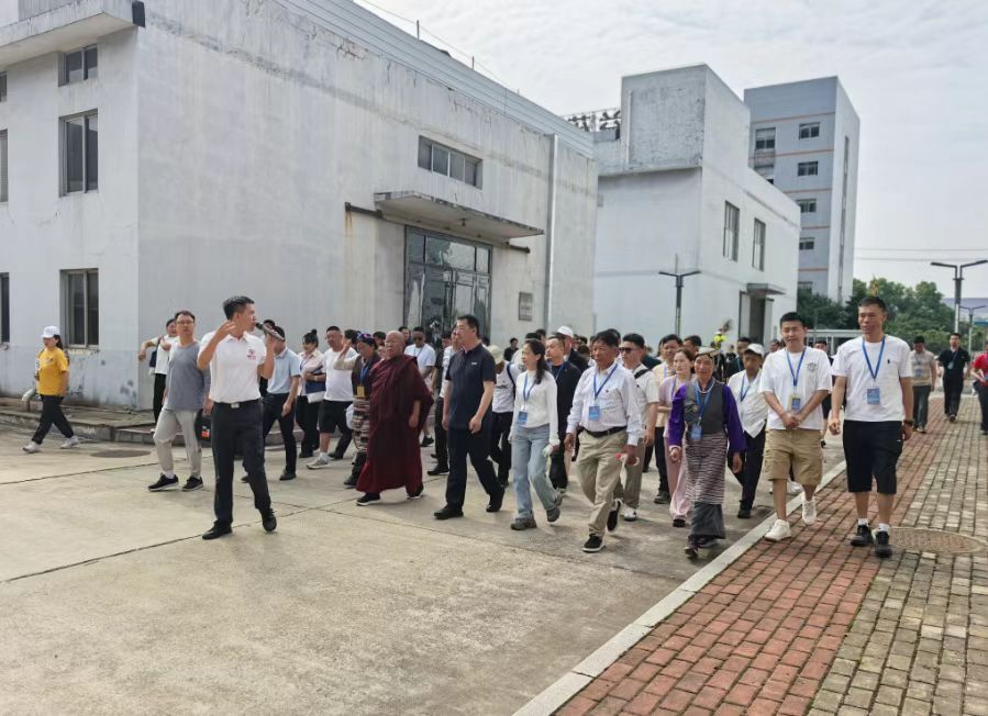 益陽喜迎西藏少數民族參觀團 共品湘益茶香續(xù)寫民族團結情